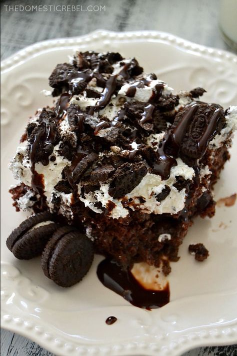 What Is A Poke Cake, Anyway? Here Are The 8 Best Poke Cake Recipes. - Women.com Oreo Poke Cake, Shake Recipes Healthy, Mint Oreo, Poke Cake Recipes, Cookies Cream, Crushed Oreos, Oreo Recipes, Poke Cakes, Moist Chocolate Cake