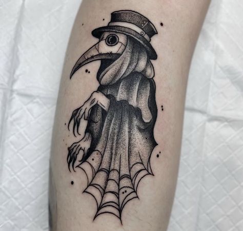 Apprentice Aesthetic, Plague Doctor Tattoo Design, Witchy Tattoo Flash, Halloween Autumn Aesthetic, Tatted Women, Plague Doctor Tattoo, Lovers Tattoo, Doctor Tattoo, Pinterest Art