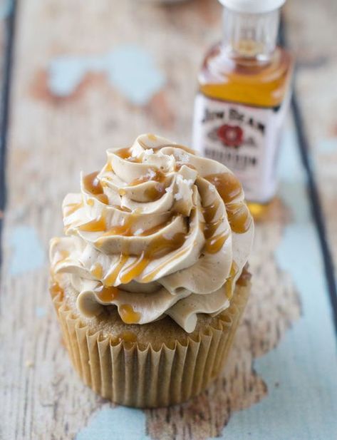 Butterscotch Cupcakes, Bourbon Cupcakes, Alcoholic Cupcakes, Boozy Cupcakes, Apple Cupcakes, Boozy Desserts, Torte Cupcake, Cupcake Flavors, Cupcakes Recipe