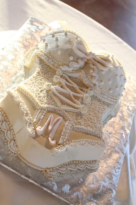 ♡♥♡ Lingerie Shower Cake, Lingerie Bachelorette, Gold Lingerie, Bachelorette Cake, Gold Shower, Lingerie Shower, Bridal Shower Cake, Cakes Wedding, Party Cake