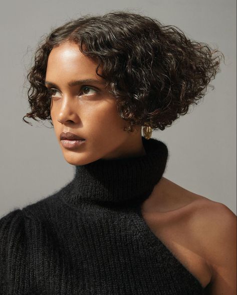 Malaika Holmen by Thomas Lohr 2021 Beautiful Curly Hair, Texturizer On Natural Hair, Hair Reference, Hair Photo, Short Curly Hair, Dream Hair, Hair Journey, Hair Today, Messy Hairstyles