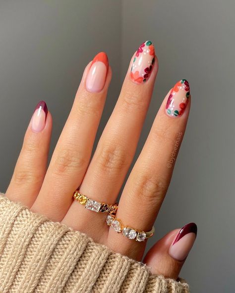 Fall Florals Berry Nails, Thanksgiving Nail Designs, Floral Nail Designs, Trendy Nail Art Designs, Floral Nail Art, Thanksgiving Nails, Fall Nail Art, Cute Nail Art, Christmas Nail Art