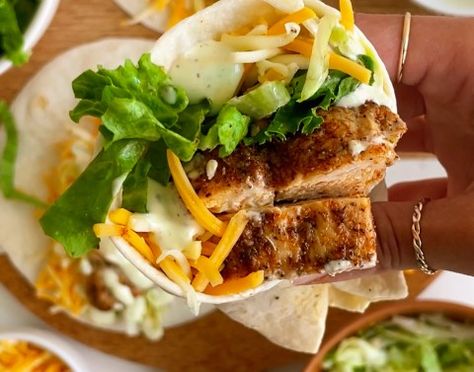 McDonald's Chicken Snack Wrap - Moribyan Grilled Chicken Snack Wrap, Mcdonalds Chicken Snack Wrap, Snack Wrap Mcdonalds, Chicken Snack Wrap, Grilled Chicken Wraps, Mcdonalds Chicken, Snack Wrap, Chicken Snacks, Wrap Recipe