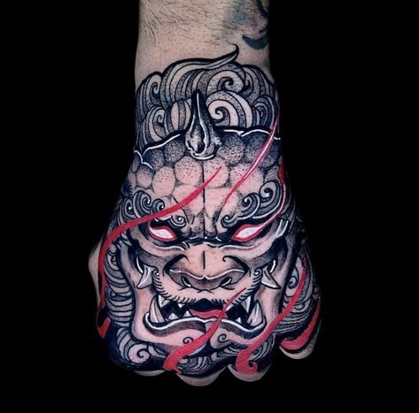 Foodog Hand Tattoo, Oni Mask Hand Tattoo Design, Daruma Hand Tattoo, Oni Hands Tattoo, Dragon Hand Tattoo Men, Full Hand Tattoo Men Design, Chinese Hand Tattoos, Oni Mask Hand Tattoo, Japanese Tattoo Hand