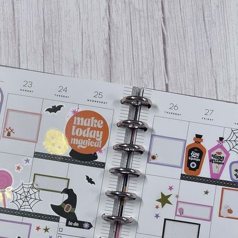 Happy Planner Halloween, 2023 Love, Creative Planner, Halloween Sticker, Planner Inspiration, The Happy Planner, Planner Ideas, Planner Addicts, Halloween Stickers