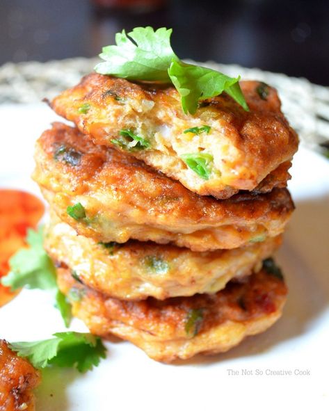 Thai Fish Cakes - The Not So Creative Cook Homemade Sweet Chili Sauce, Thai Fish Cakes, Thai Fish, Fish Cakes Recipe, Fish Cakes, Red Curry Paste, White Fish, Fish Cake, Sweet Chili Sauce