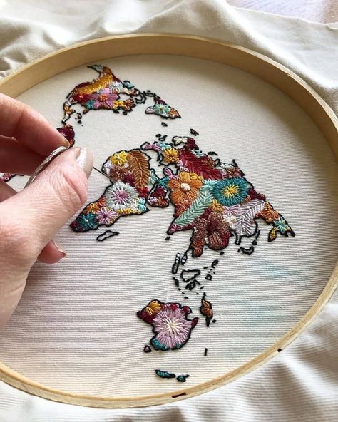 Simple Hand Embroidery Patterns, Hand Embroidery Projects, Embroidery On Clothes, Simple Embroidery, Hand Embroidery Art, Embroidery Craft, Embroidery For Beginners, Custom Map, Hand Embroidery Patterns