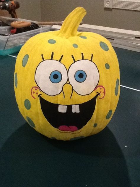 Spongebob Pumpkin, Cute Pumpkin Painting Ideas, Cute Pumpkin Painting, Cute Painted Pumpkin Ideas, Pumpkin Designs Painted, Disney Pumpkin Painting, Pumpkin Painting Party, Pumpkin Paint, Halloween Pumpkin Crafts