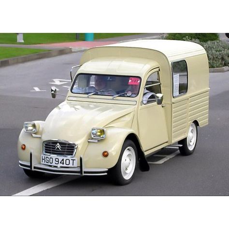 Citroen 2CV Citroen Van, Fiat 850, Citroen Car, French Cars, Microcar, Volkswagen Camper, Auto Retro, Combi Vw, Weird Cars