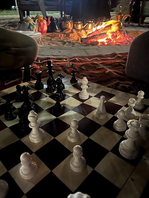 Spotify Dark Aesthetic, Chess Photo, Game Nook, Winter Playlist, Chess Tips, Old Money Dark Academia, Dark Academia Men, Chess Aesthetic, Winter Fireplace