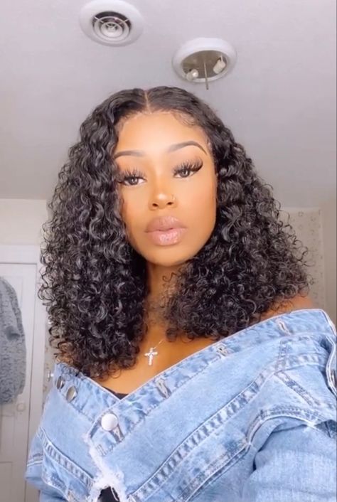 Curly Weave Hairstyles, Subtle Highlights, Indian Remy Hair, Curly Lace Front Wigs, Hair Laid, Penteado Cabelo Curto, Front Lace Wigs Human Hair, Baddie Hairstyles, Lace Wig