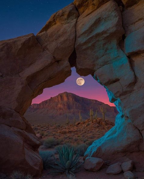 Beautiful Desert Photography, Beautiful Desert Landscapes, Desert Aesthetic Landscape, Sedona Aesthetic, Winter In The Desert, Desert Sunset Aesthetic, Arizona Desert Aesthetic, Neon Desert Aesthetic, Southwest Usa Aesthetic