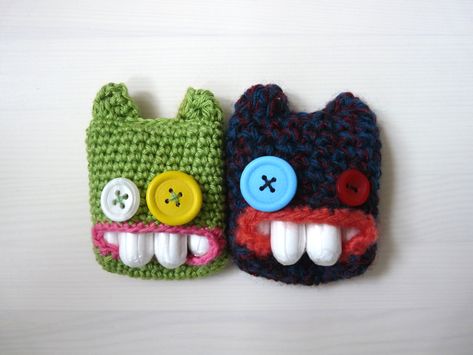 Crochet Tampon, Tampon Pouch, Storage Crochet, Crochet Patterns Ideas, Crochet Backpack Pattern, Crochet Monsters, Crochet Cozy, Crochet Backpack, Free Weight