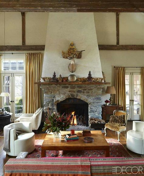 Tapered chimney Tapered Fireplace, Divine Design, Style Deco, Celebrity Houses, Fireplace Design, Elle Decor, A Fire, Best Interior, Rug Decor