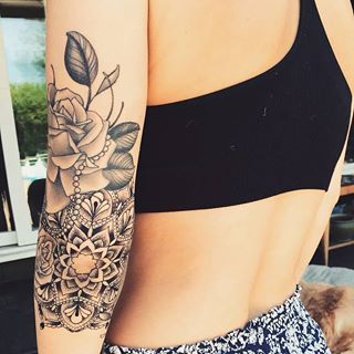 Tattoo Inkspiration 💙 (@igtattoogirls) • Instagram photos and videos Dotwork Tattoo Mandala, Elbow Tattoos, Geniale Tattoos, Mandala Tattoo Design, Lotus Tattoo, Elephant Tattoos, Arm Tattoos For Women, Maori Tattoo, Sleeve Tattoos For Women