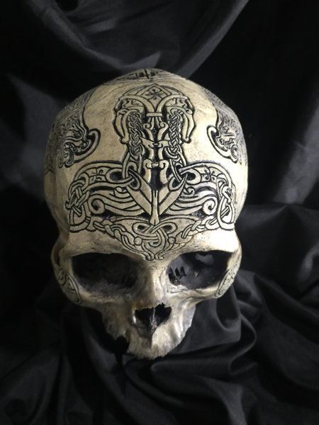 Viking Skull Art, Viking Skull, Viking Life, Norse Tattoo, Viking Designs, Viking Culture, Celtic Tattoos, Viking Art, Norse Vikings