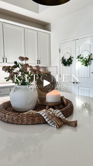 Island Decor Kitchen, Island Styling, Kitchen Island Styling, Barn Kitchen, Instagram Kitchen, Kitchen Island Decor, Farm Decor, Home Decor Diy, Justin Timberlake