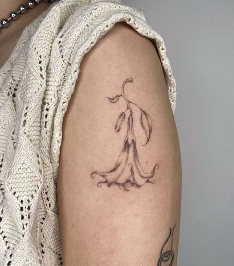 Whimsical Floral Tattoo, Botanical Stick And Poke, Whimsysigilism Tattoo, Stick And Poke Flower Tattoo, Stick And Poke Tattoo Flower, Stick And Poke Flower, Whimsy Tattoo, Stick And Poke Tattoo, Pansy Tattoo