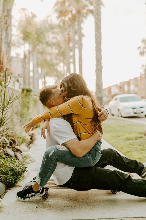 California couples photographer / Beba vowels / posing inspiration / palm trees / street style photo shoot / couples Session Outfit Inspo / sexy natural pose Laughing Photography, Awkward Pictures, Healthy Natural Hair Growth, Beach Session, Posing Inspiration, Beach Sessions, Coming Soon Page, Couples Session, Engagement Photo Inspiration