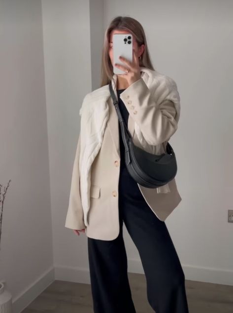 Polene Numero Dix Bag, Nyc Outfits, Old Money Style, Blazer Fashion, Stylish Bag, Mode Fashion, Fall Winter Outfits, Passion For Fashion, Business Casual