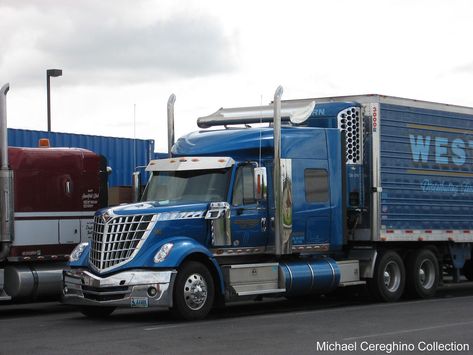 Western Distributing International Lonestar, Truck 593 | Flickr Navistar International, International Harvester Truck, Food Truck Business, Big Rig Trucks, International Harvester, Tractor Trailers, Big Rig, Denver Co, Custom Trucks