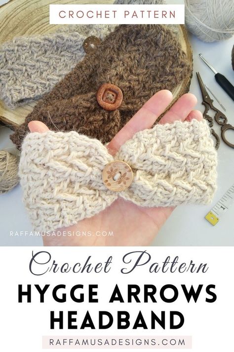 3 crochet Hygge arrows headbands in different yarn colors Crochet Hygge, Crochet Ear Warmer Free Pattern, Crochet Honeycomb, Cozy Headbands, Crochet Headband Free, Crochet Hairband, One Skein Crochet, Winter Crochet, Crochet Knit Stitches