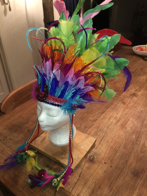 Masskara Festival, Recycled Costumes, Foam Wigs, Headpiece Diy, Foam Head, Easter Bonnet, Stage Backdrop, Feather Headdress, Pride Outfit