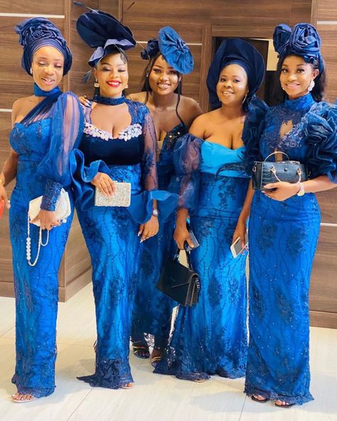 Asoebi Dress, Lace Asoebi, African Bridesmaids, Nigerian Party, Aso Ebi Lace Styles, Nigerian Culture, African Bridesmaid Dresses, Stylish Naija, Dress Bridesmaids