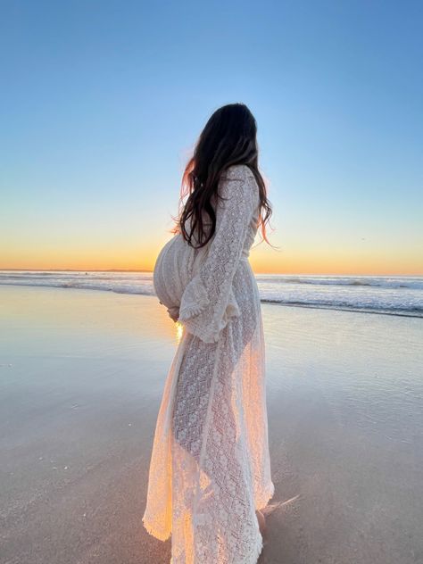 Maternity Beach Photoshoot Dress, Beach Bump Photos, Coastal Maternity Shoot, Pregnant Photoshoot Beach, Sunrise Maternity Pictures Beach, Beach Pregnancy Outfits, Sunrise Maternity Pictures, Pregnancy Announcement Photos Beach, Ocean Maternity Shoot