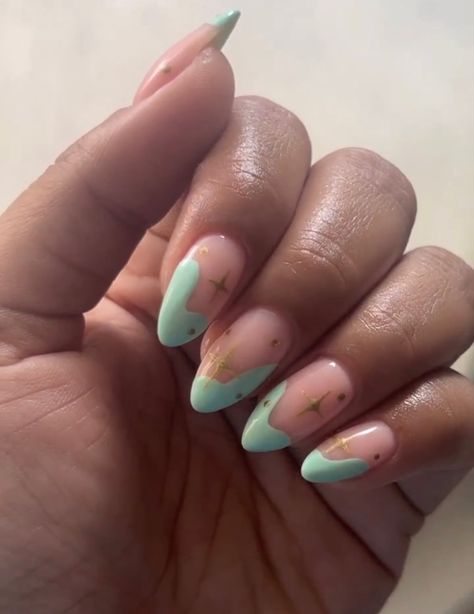 Mint and gold almond nails Mint And Gold Nails, Gold Nails, Almond Nails, Nail Inspo, Nails, Gold