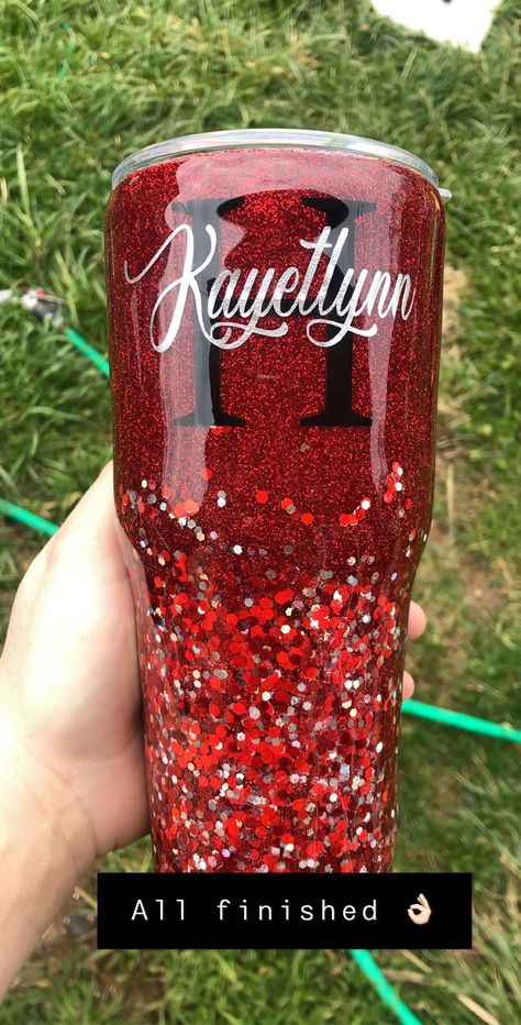 Red glitter tumbler Red Glitter Epoxy Tumbler, Red Tumbler Cups, Red Epoxy Tumbler, Red Glitter Tumbler Ideas, Red Glitter Tumbler, Red Tumbler, Tumblers Ideas, Glitter Ideas, Resin Jewlery