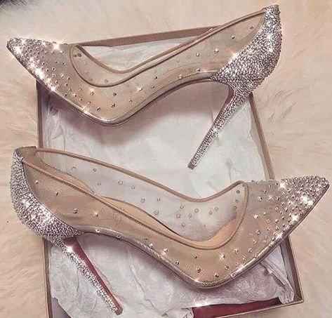 •✧ want to see more pins like this? then follow pinterest: @morgangretaaa ✧• Kasut Pengantin, Tas Louis Vuitton, Spring Shoes Women, Beige High Heels, Crystal Pumps, High Heels Boots, Sparkle Shoes, Prom Heels, Grace Loves Lace