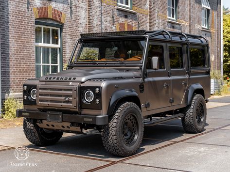 Nero Bronzo - The Landrovers All Black Land Rover Defender, Landrover Defender 110 Modified, Land Rover Defender Interior, Pickup Camping, Land Rover Defender 90 Camper, Landrover Defender 110 Pickup, Defender Td5, Land Rover Defender 130, Defender 110 Restomod