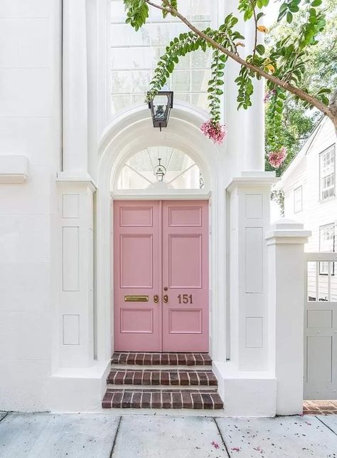 Junk Garden, Colorful Homes, Pink Front Door, Organized Clutter, Pink Door, Pink House, Front Entry Doors, House Doors, Pink Houses