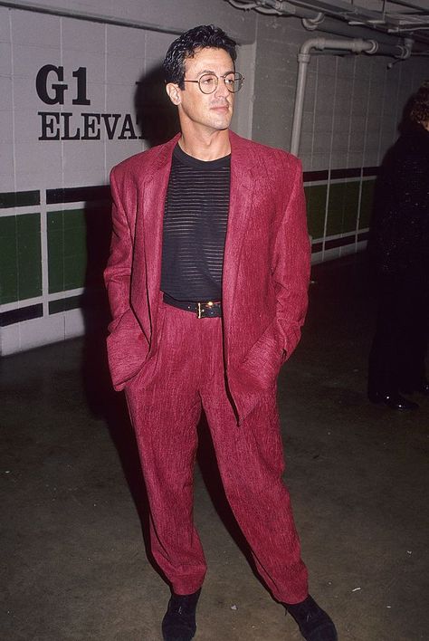 sylvester stallone Sly Stallone, 80s Blazer, Carpet Outfits, 80s Look, Silky Shirt, Red Carpet Outfits, Dad Fashion, Carpet Looks, Sylvester Stallone