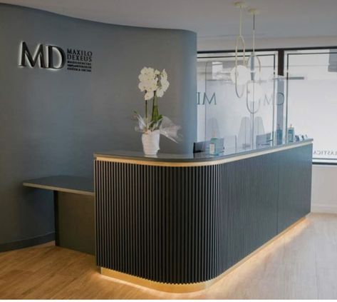 Medical Office Countertops, Clinic Counter Design, Eye Hospital Interior Design, Physio Clinic Interior Design, Dental Clinic Interior Design Modern, Eye Clinic Interior Design, Modern Clinic Interior Design, Medical Clinic Design Interiors, Counter Interior Design