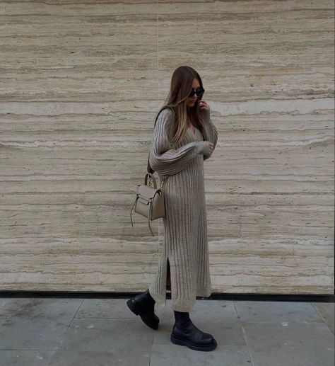 Long Knit Dress Outfit Winter, Beanie Outfit Winter, Jumper Dress Outfit, Jessie Bush, Long Knit Skirt, Spring Outfits Dresses, My Wish List, Sweater Dress Outfit, Jumper Outfit