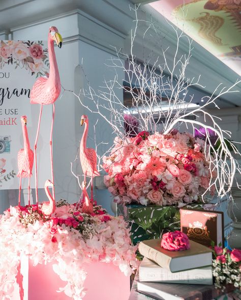 Flamingo Decor ideas. #indianweddingdecor #indianweddingplanner #weddingdecorideas #weddingdecorator #weddingdecorations #weddingdecor #weddingflowers #weddingdecoration #weddingvenue #eventdesign  #indianwedding #shaadisaga #weddinginspo #shaadi #uniquedecorideas #unique #decorideas #flamingodecorideas Flamingo Wedding Decor, Flamingo Centerpiece, Peach Wedding Decorations, Flamingo Wedding, Wedding Pool Party, Apple Wedding, Wedding Color Combinations, Pink Wedding Decorations, Pool Wedding