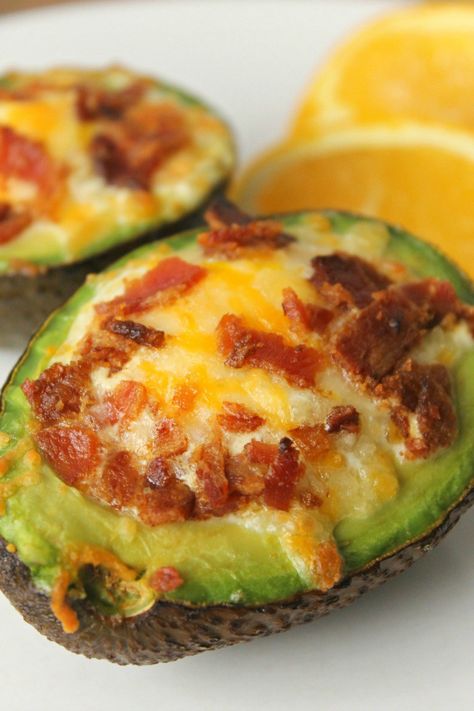 Avocado Egg Recipes, Avocado Egg Bake, Best Keto Breakfast, Menu Sarapan Sehat, Desayuno Keto, Keto Breakfast Recipes, Breakfast Low Carb, Favorite Breakfast Recipes, Baked Avocado