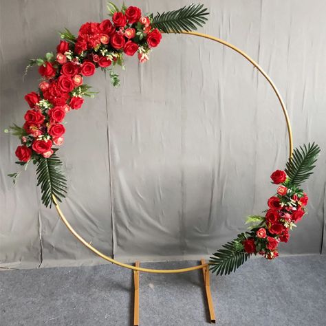 Source Wedding Arch Stand Round Circle Backdrop on m.alibaba.com Outdoor Wedding Backdrops, Diy Outdoor Weddings, Garland Wedding Decor, Wedding Stage Backdrop, Diy Wedding Backdrop, Arch Wedding, Wedding Arch Flowers, Ring Flower, Garland Wedding