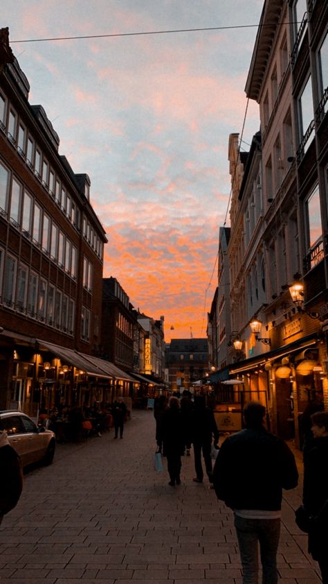 Sunset in Düssedorf on a street German Aesthetic Place, Europe Aesthetic Germany, Dusseldorf Germany Aesthetic, Germany Vision Board, Travel Aesthetic Germany, Life In Germany Aesthetic, German City Aesthetic, Living In Germany Aesthetic, Germany Wallpaper Aesthetic