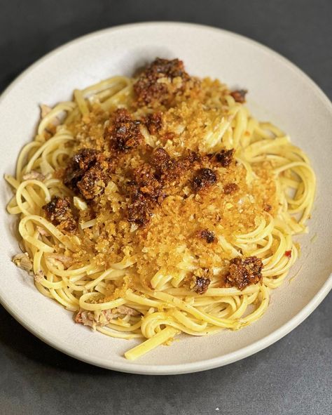 Lemon Pasta with Sardines and Breadcrumbs - Carol Bee Cooks Pasta With Sardines, Seafood Main Course, Crispy Parmesan Chicken, Lemony Orzo, Crispy Chicken Cutlets, Sardine Pasta, Chili Pasta, Breaded Chicken Cutlets, Tinned Fish