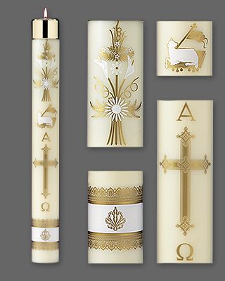 Paschal Candle Designs, Easter Candles Ideas, Pascal Candle, Decorative Symbols, Easter Vigil, Paschal Candle, Cross Drawing, Religious Embroidery, Holy Spirit Dove