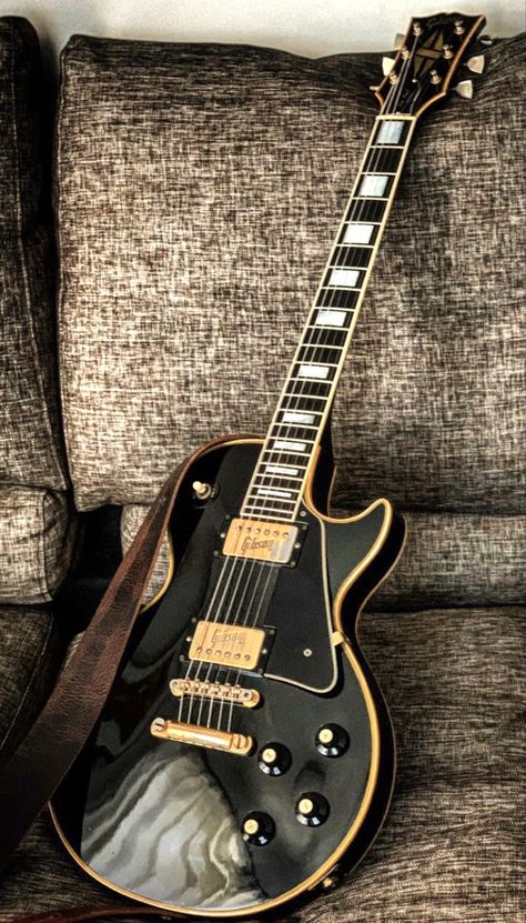 1972 Gibson Les Paul Custom Vintage Les Paul, Metal Guitars, Gibson Les Paul Custom, Les Paul Custom, Stringed Instruments, Guitar Gear, Gibson Guitars, Guitar Stuff, Rock Metal