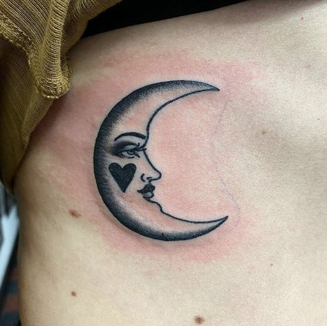 Traditional Tattoo Black And White, Eclipse Tattoo, Hipster Tattoo, Memories Ideas, 10 Tattoo, Moon Tattoos, Western Tattoos, Traditional Tattoo Sleeve, Spooky Tattoos