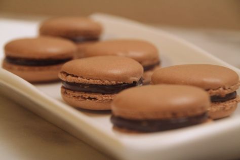 Nut Free Macaron Recipe, Easy French Macaron Recipe, French Macaron Recipe, Macaron Recipes, French Delicacies, French Macarons Recipe, French Cookies, Chocolate Macaron, French Macaron