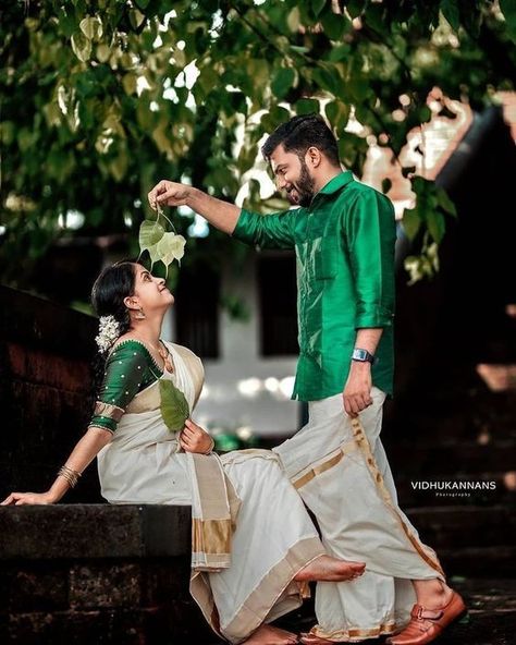 Pre Wedding Photoshoot Props, Photo Graphy, Pre Wedding Photoshoot Outfit, Kerala Wedding, Indian Wedding Photography Couples, Wedding Photoshoot Props, Pre Wedding Shoot Ideas, Indian Wedding Couple Photography, Pre Wedding Photoshoot Outdoor