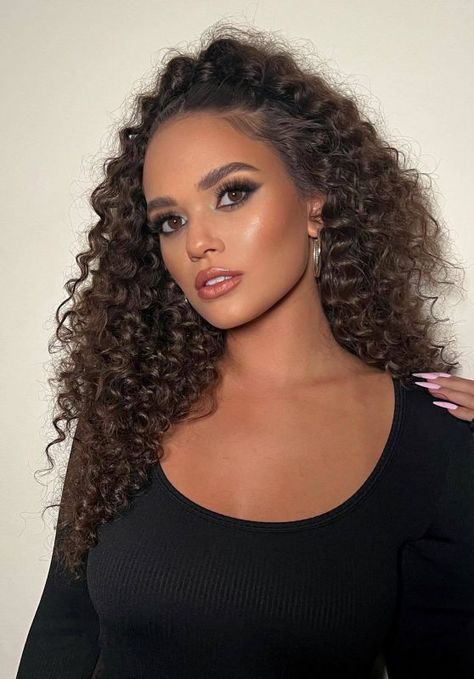 Madison Pettis 08/23/2023 • CelebMafia Madison Pettis Hair, Madison Pettis, Style Outfits, Beauty Trends, Beauty Make Up, American Actress, Brown Hair, Straight Hairstyles, Hair Cuts