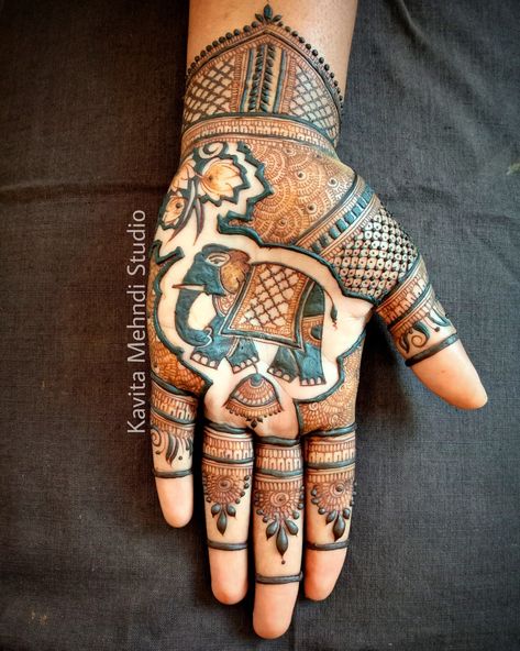 Elephant Mehndi Design, Fancy Mehndi, Minimal Mehendi, Baking Tattoo, Rajasthani Mehndi Designs, Front Mehndi Design, Indian Mehndi Designs, Mehndi Designs 2018, New Bridal Mehndi Designs