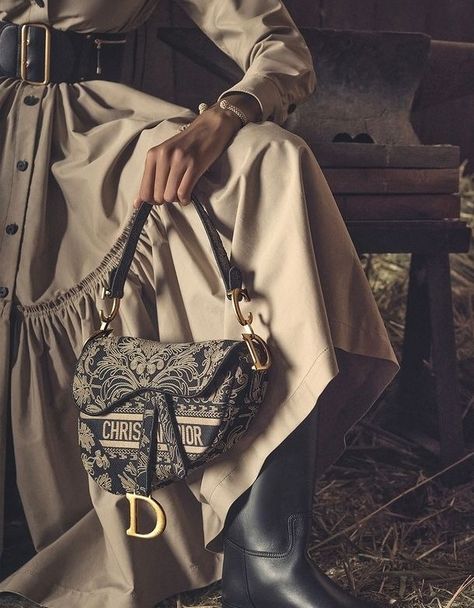 Dior Saddle Bag Outfit, Dior Cruise 2023, Christian Dior Saddle Bag, Dior 2022, Dior Cruise, Dior Boutique, Beauty Dior, Cruise 2023, Dior Saddle